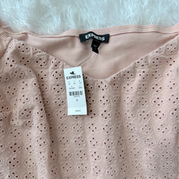 NWT Express Puff Sleeve Cropped Eyelet Blouse - Picture 7 of 12